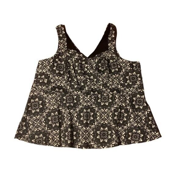 Torrid Lace Print Sateen Peplum Top Black Off White Size 5X - Picture 5 of 8